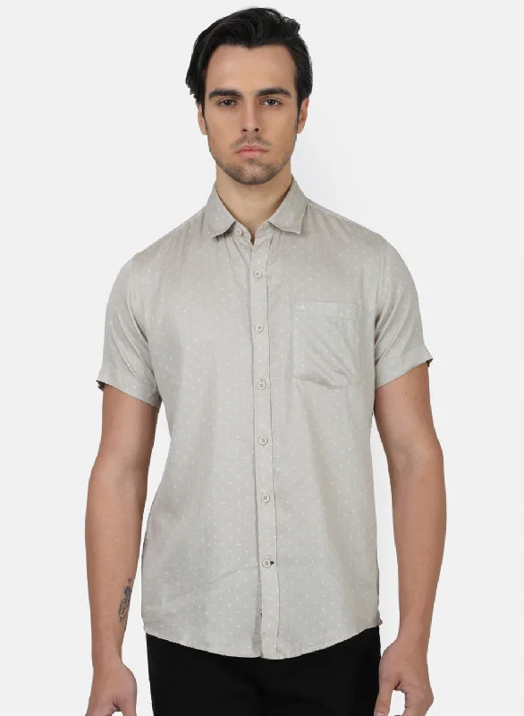 Men's Thermal - Lined Casual Shirts in Black for Added Warmth in Cold WeatherMen Beige Printed Shirts