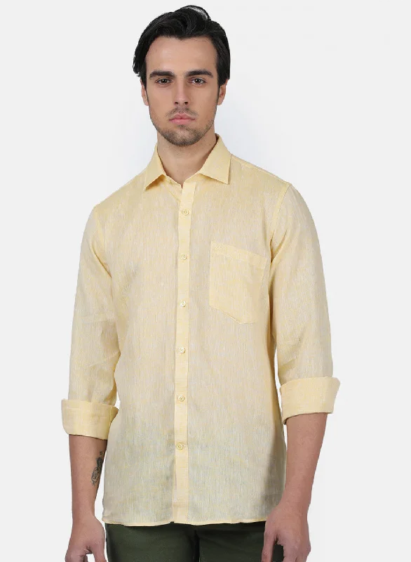 Plus Size Men's Striped Chambray Casual Shirts with a Spread Collar for a Preppy AppearanceMen Yellow Solid Shirts