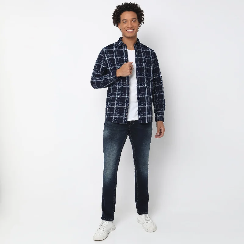 Men's Thermal - Lined Casual Shirts in Black for Added Warmth in Cold WeatherCruiser® Authentic Indigo Regular Fit Shirt Classic Checks Perfect Denim Companion