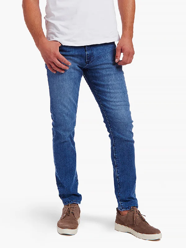 Plus Size Men's Straight Leg Jeans with Reinforced Knees for DurabilitySkinny Staple Jeans