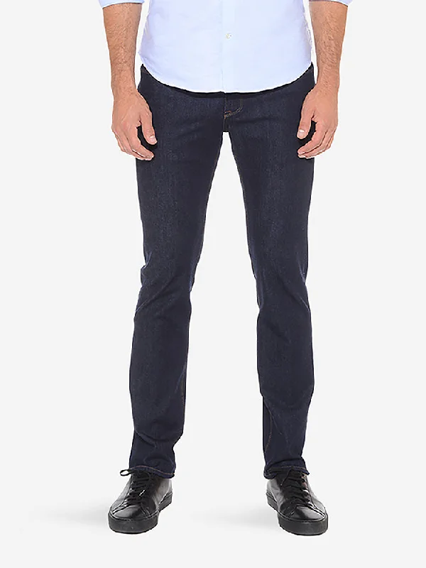 Men's Slim Fit Stretch Jeans in Dark Wash for a Modern and Comfortable LookSlim Broome Jeans