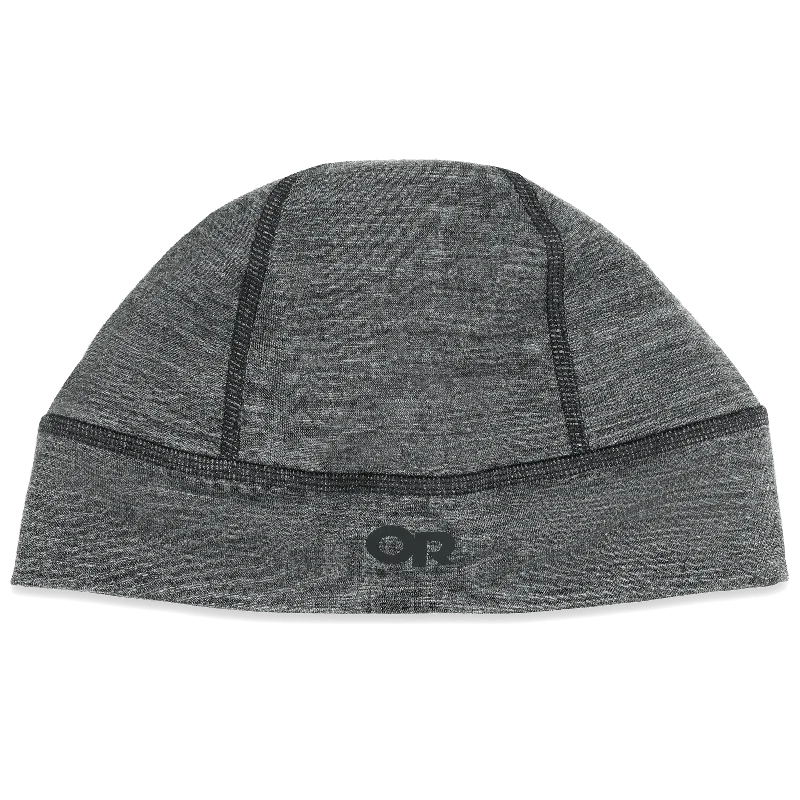 Men jackets with a built - in hood that can be stowed away when not in useAlpine Onset Merino 150 Beanie