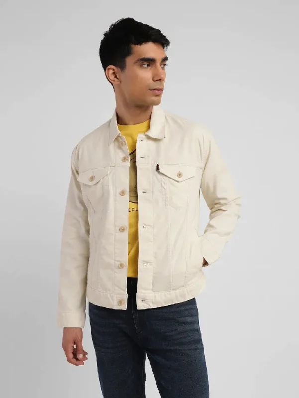 Slim - fit leather men jackets with a distressed finish for a rugged lookMen's Solid Cream Spread Collar Trucker Jacket