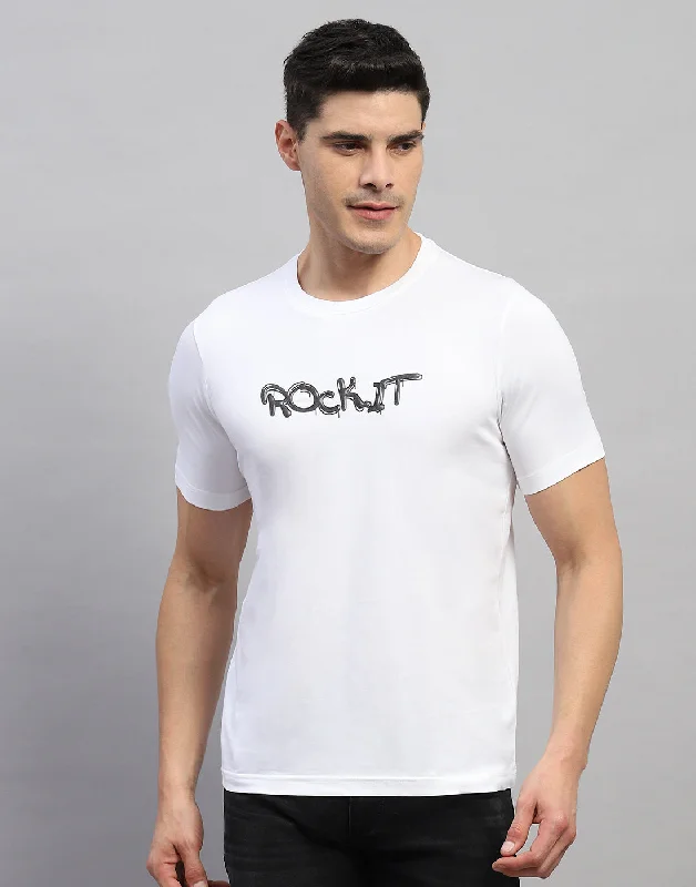 Men's polo t - shirts with a contrast collar for a preppy lookMen White Solid Round Neck Half Sleeve T-Shirt