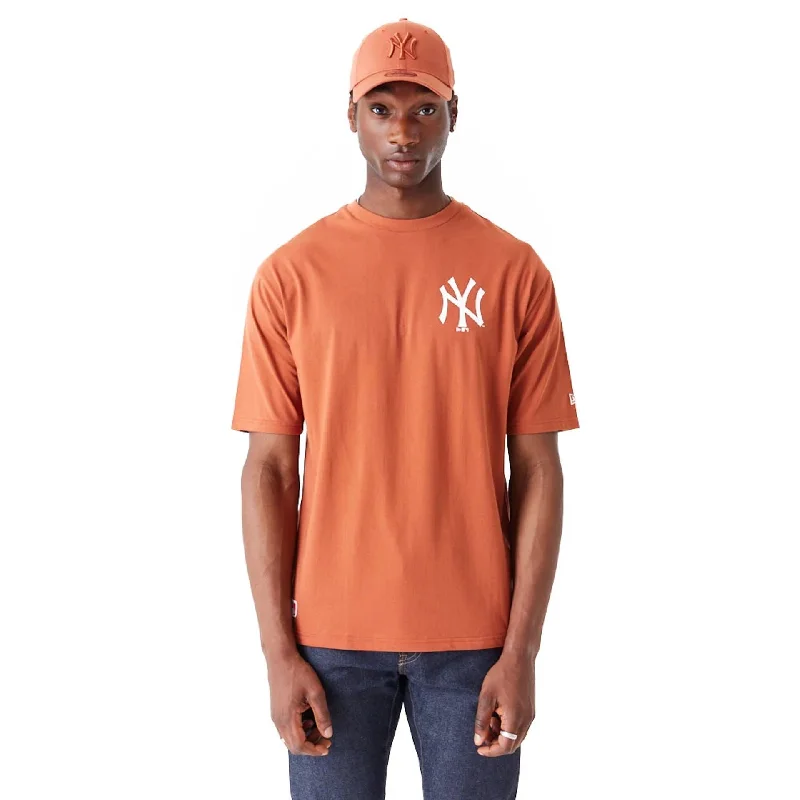 Men's short - sleeve linen t - shirts for summer beach outingsNew York Yankees MLB World Series Brown Oversized T-Shirt